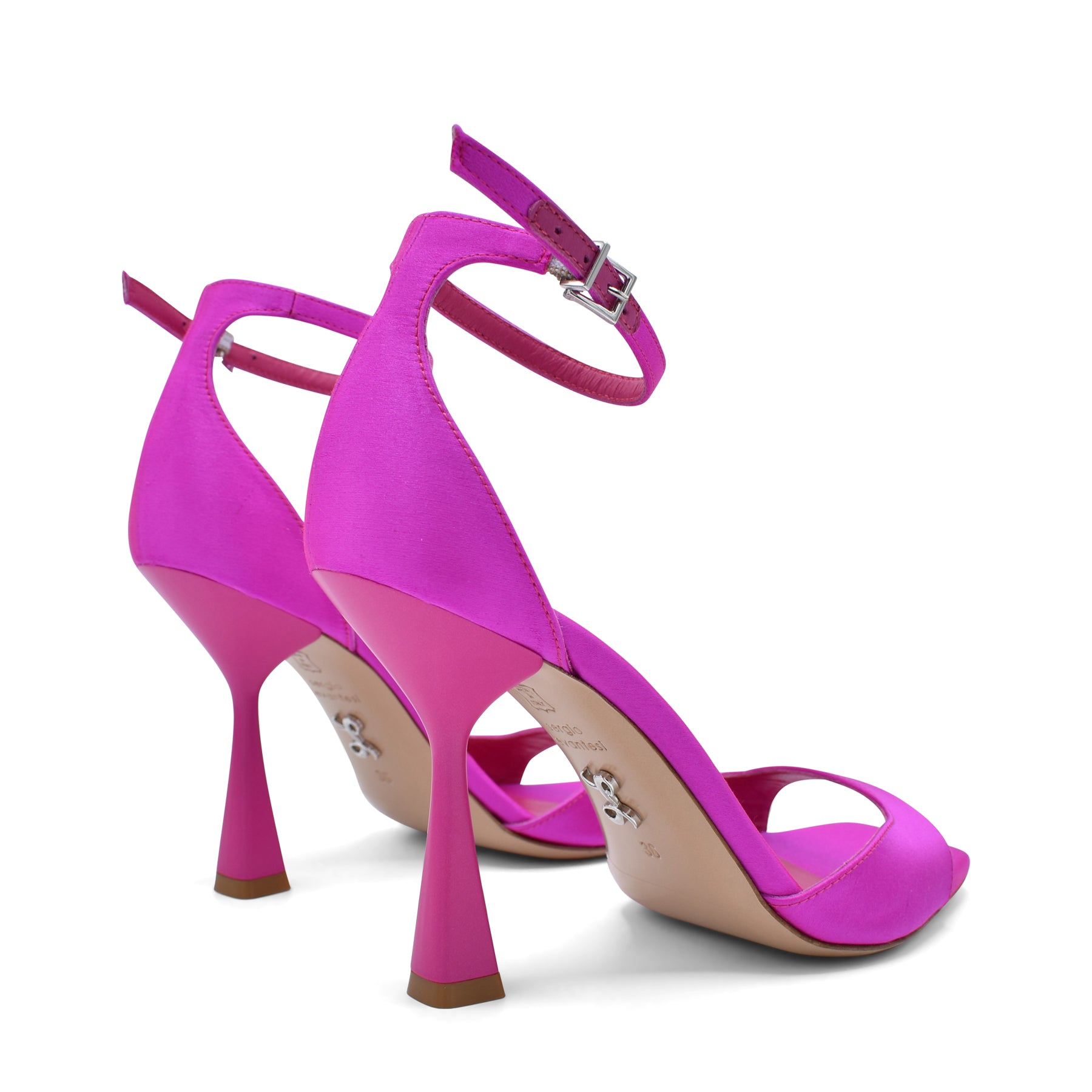 Tarin Flux Magenta Sandal